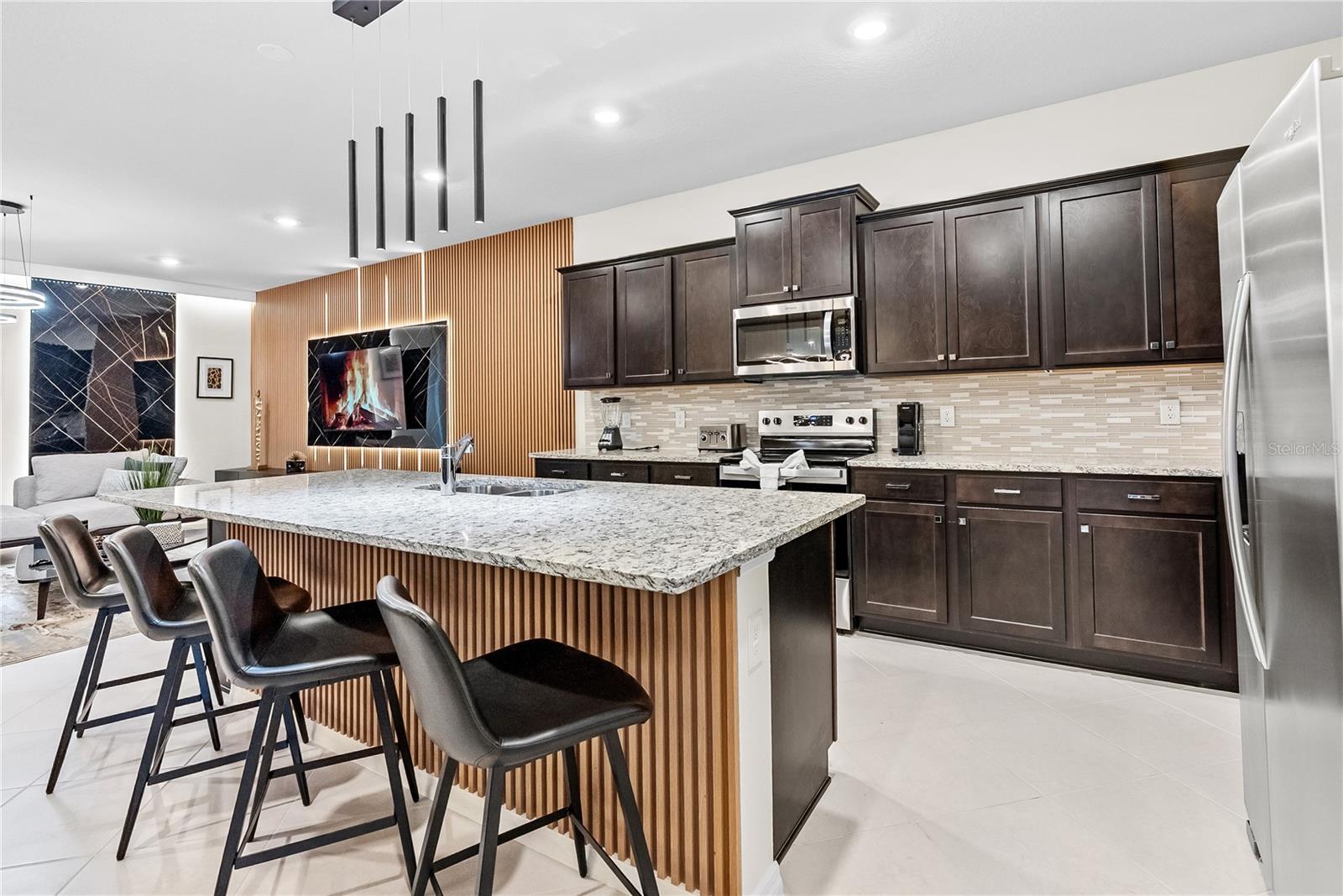 15969 CAPE CORAL LOOP