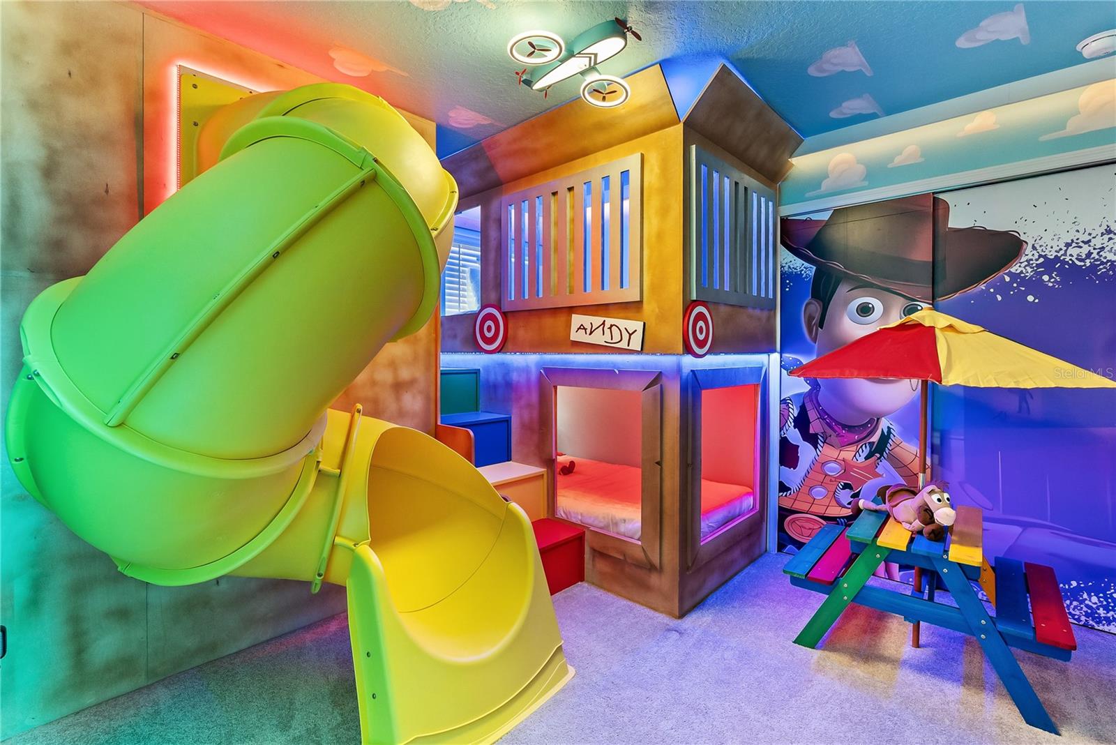 WINDSOR CAY PH 1 - Residential