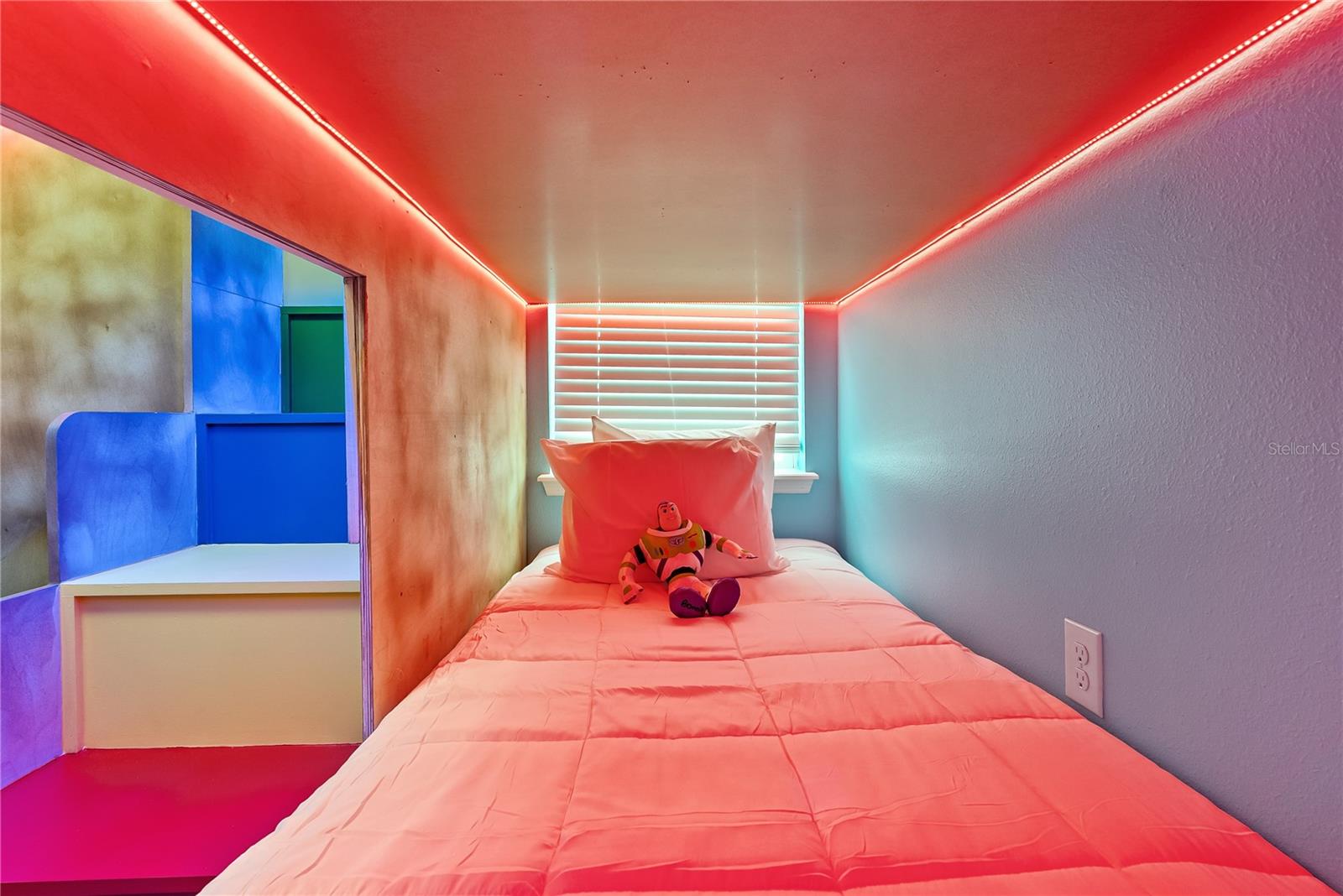 WINDSOR CAY PH 1 - Residential