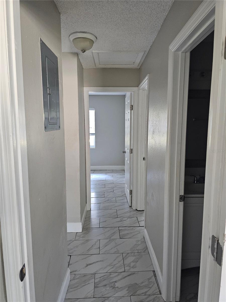 ACREAGE & UNREC - Residential Lease