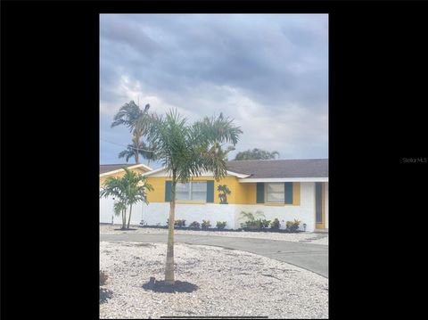 Photo of 744 Gran Kaymen Way, Apollo Beach, FL 33572 (MLS # TB8442002)