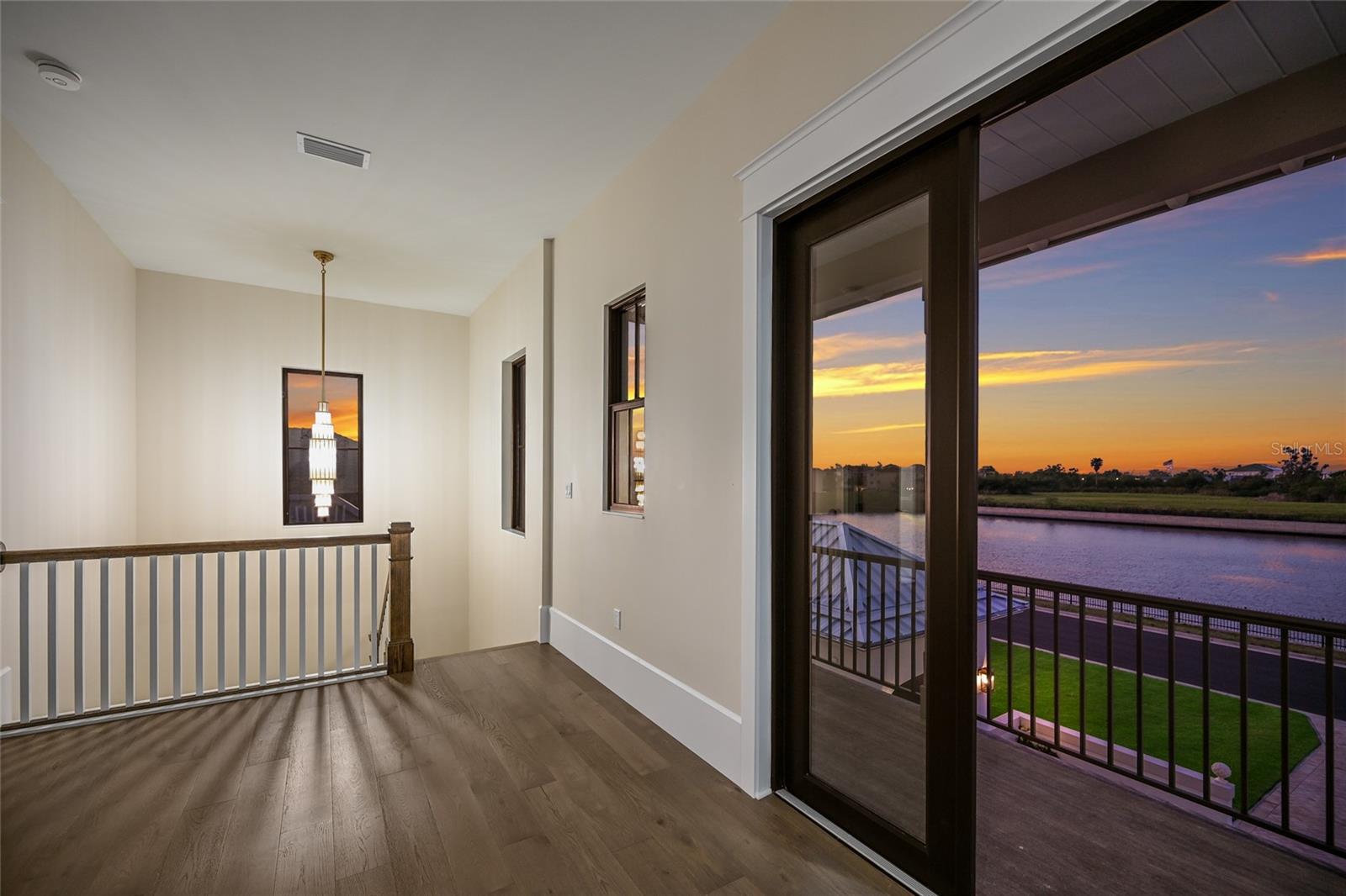 SANCTUARY COVE - Residential