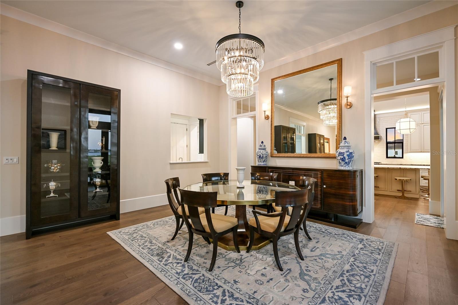 SANCTUARY COVE - Residential