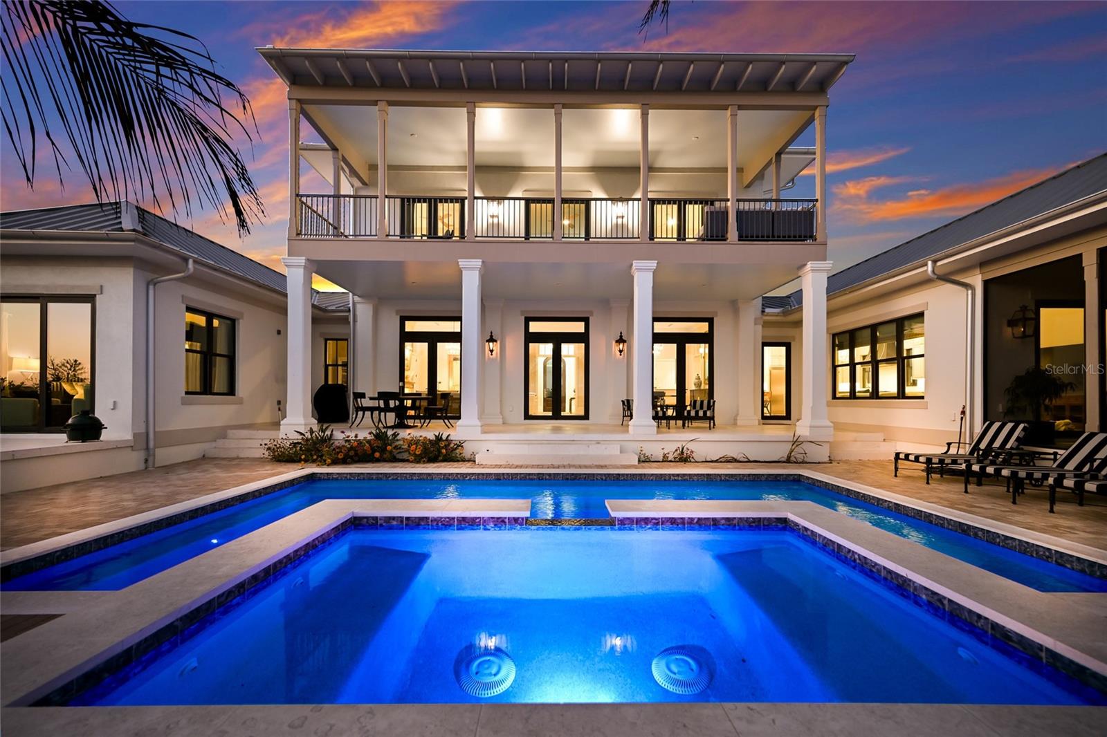 SANCTUARY COVE - Residential