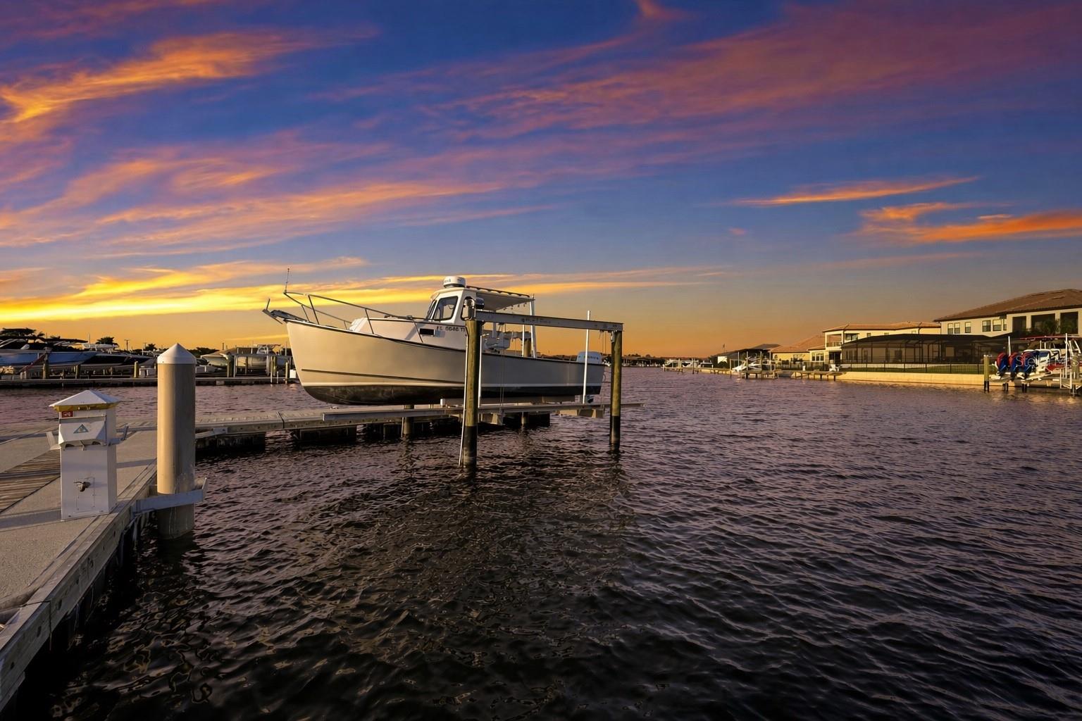 SANCTUARY COVE - Residential