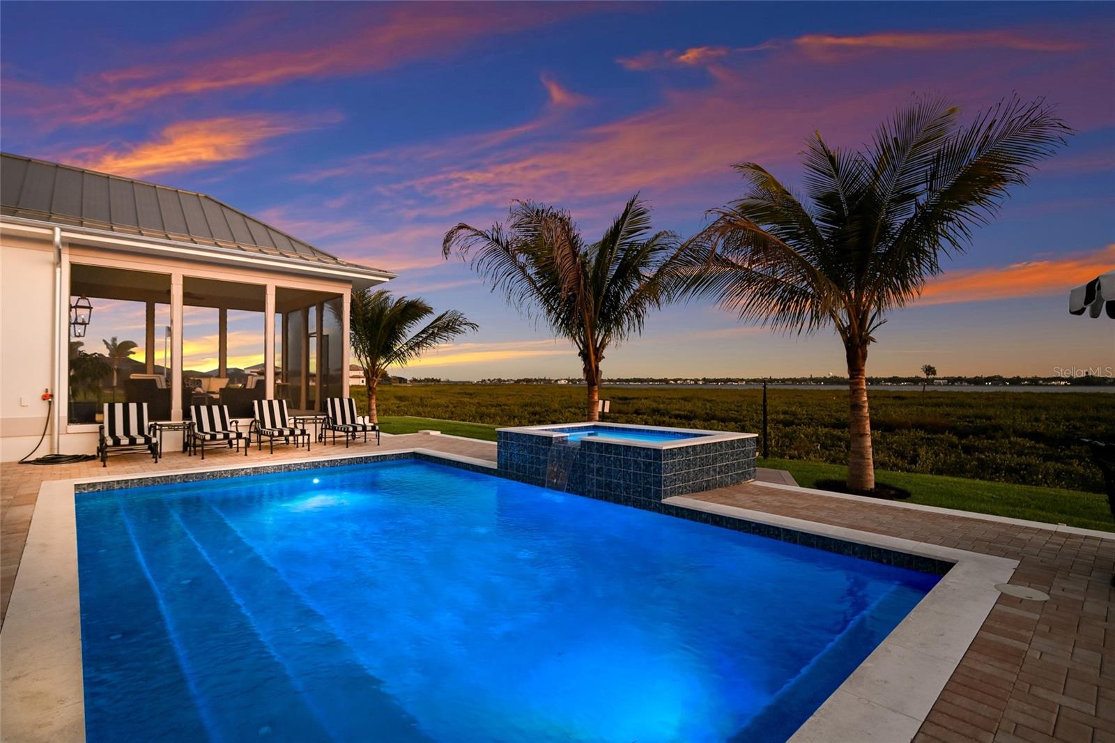 SANCTUARY COVE - Residential