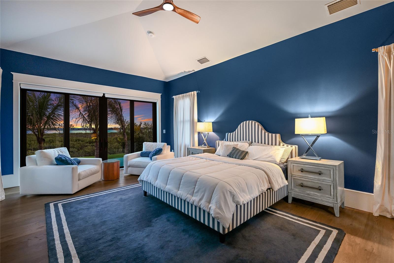 SANCTUARY COVE - Residential