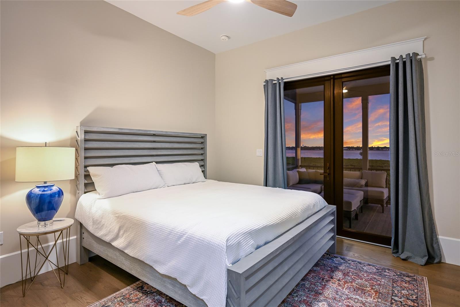 SANCTUARY COVE - Residential