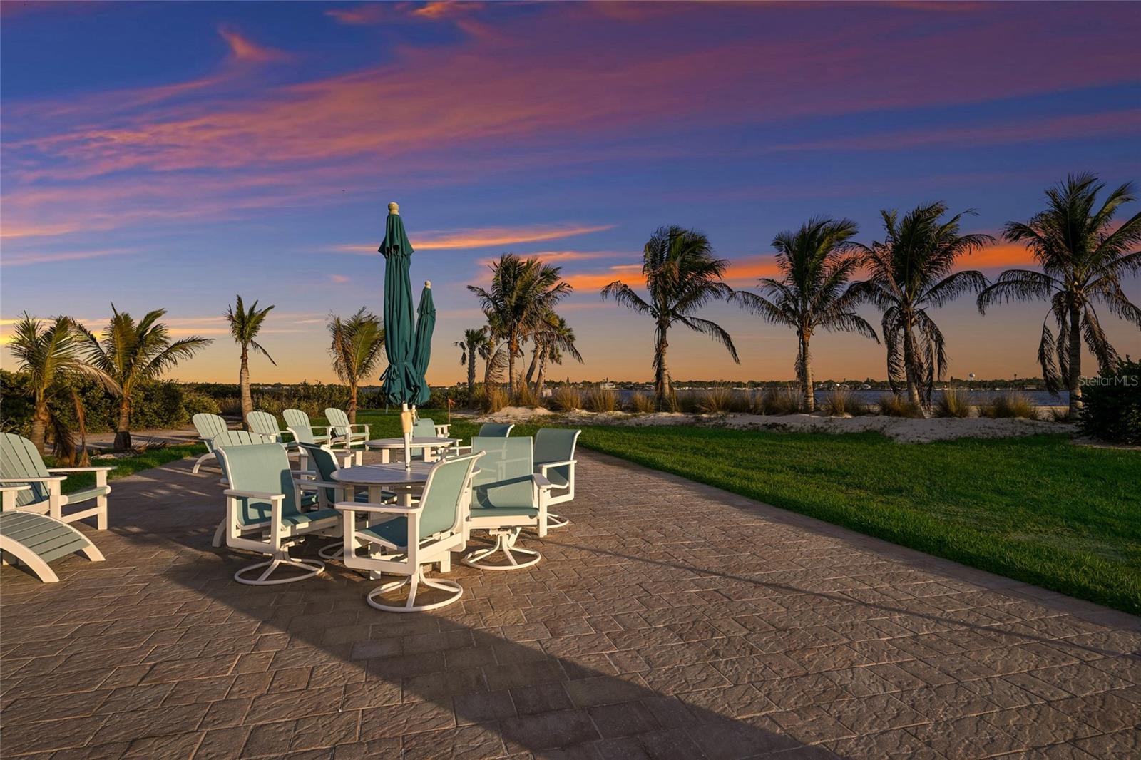 SANCTUARY COVE - Residential