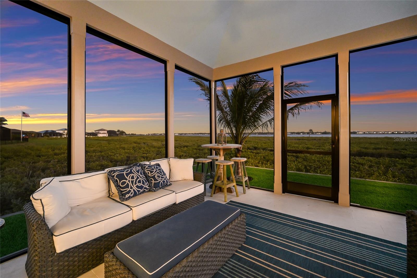 SANCTUARY COVE - Residential