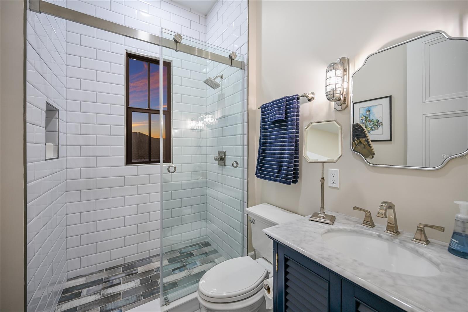 SANCTUARY COVE - Residential