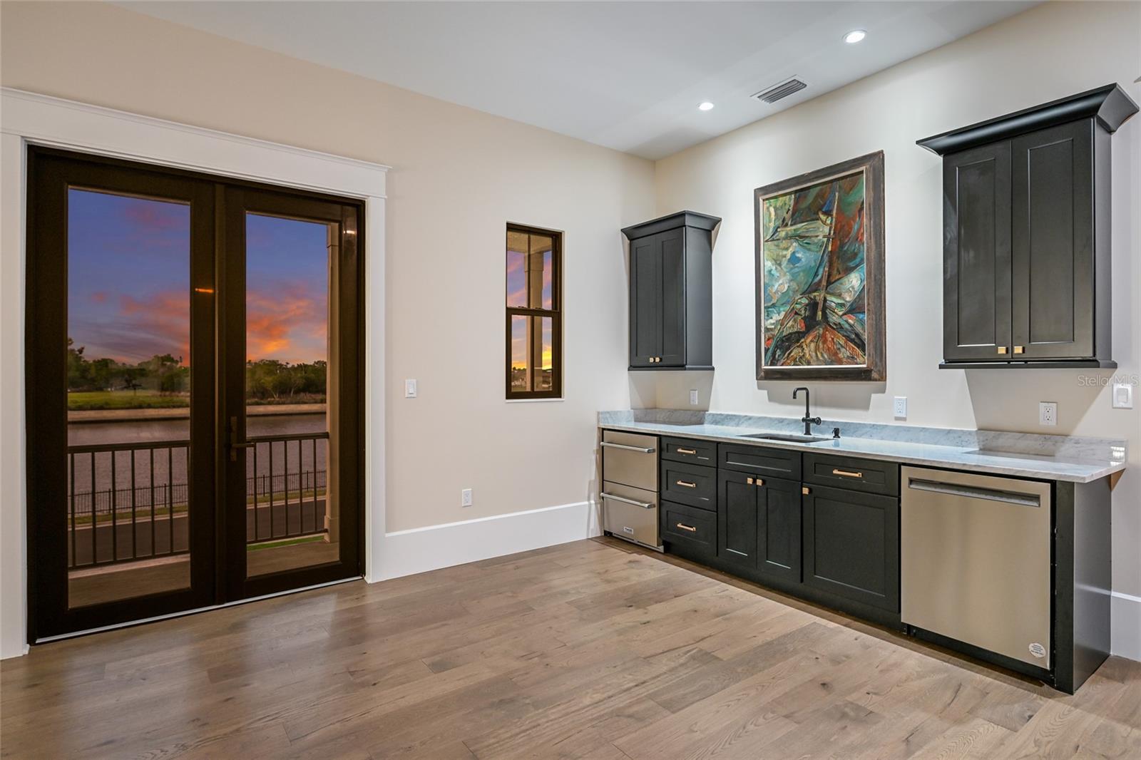 SANCTUARY COVE - Residential