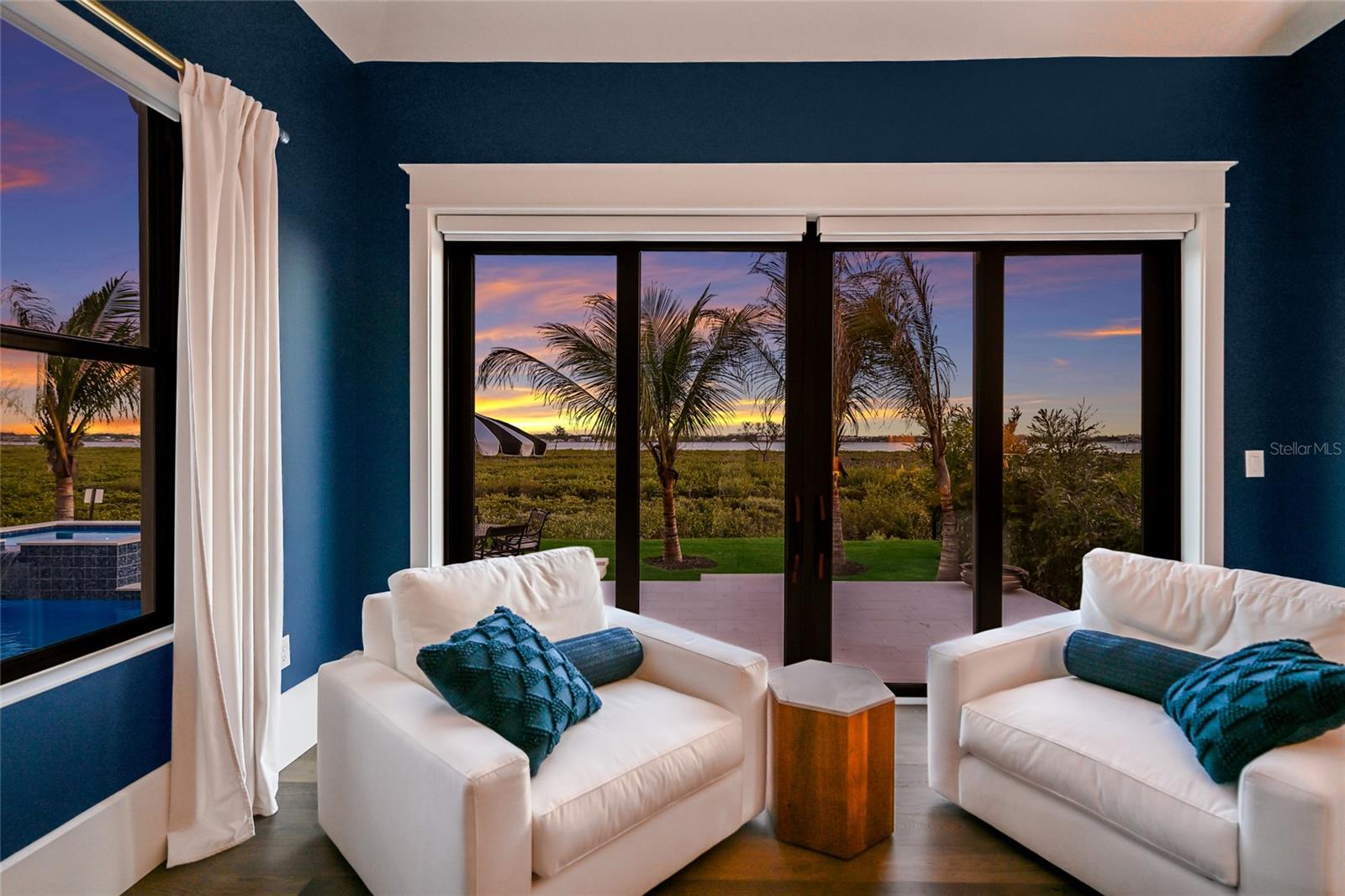 SANCTUARY COVE - Residential