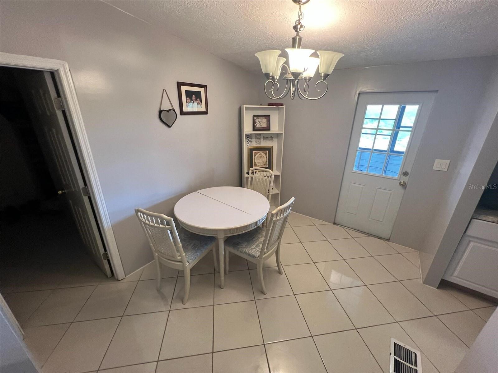 CANDLELIGHT GROVES - Residential