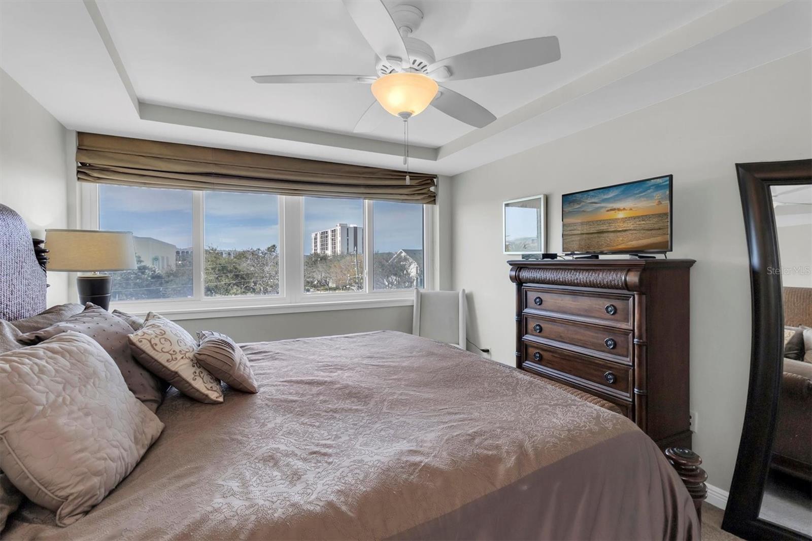 ISLAND WAY TOWERS CONDO - Residential