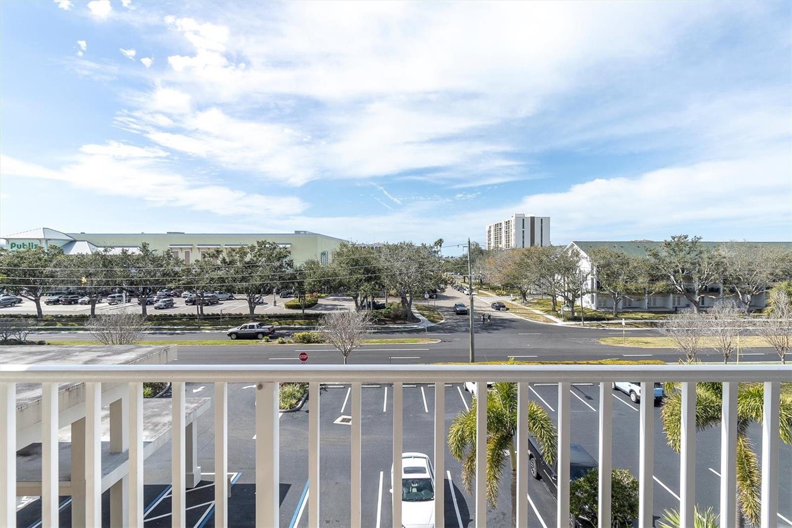 ISLAND WAY TOWERS CONDO - Residential