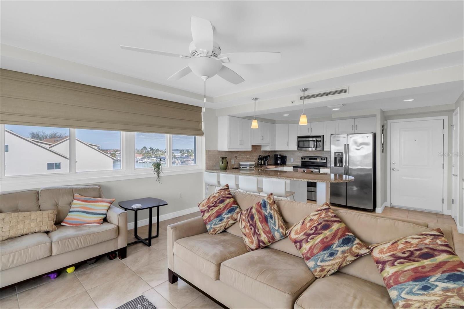 ISLAND WAY TOWERS CONDO - Residential