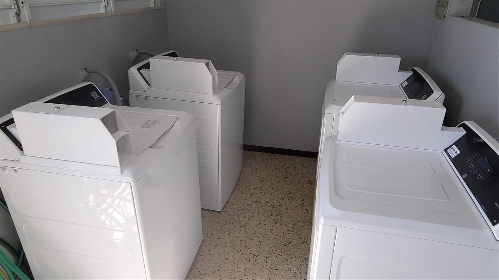 Ave. Laurel 2A3 APT 2