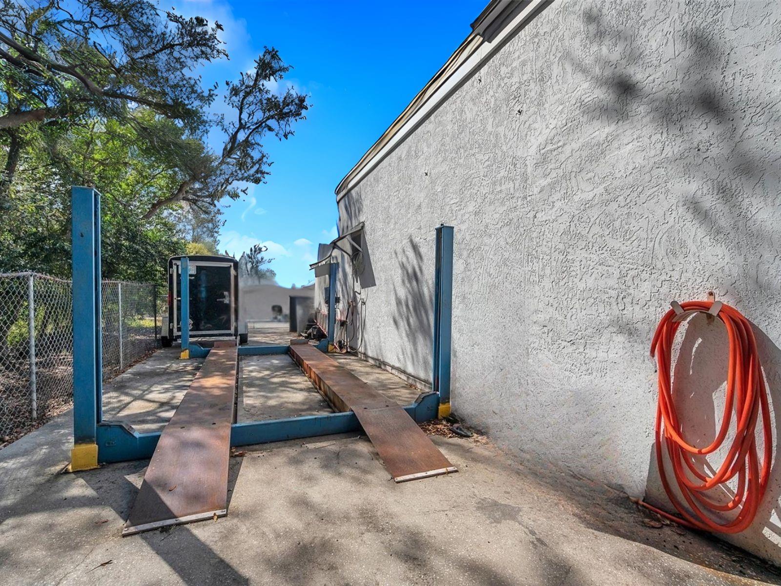 DIXIE PARK - Business Opportunity