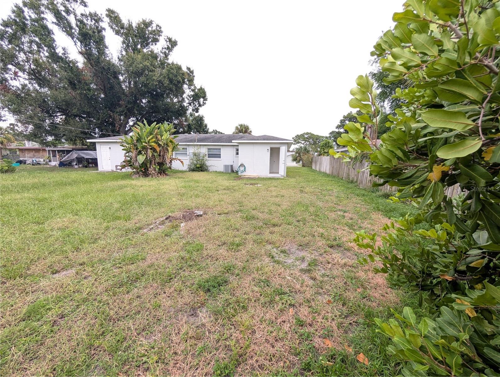 BEACHTON PARK - Residential Lease
