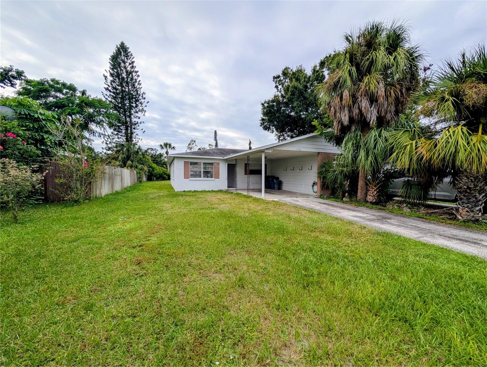 BEACHTON PARK - Residential Lease
