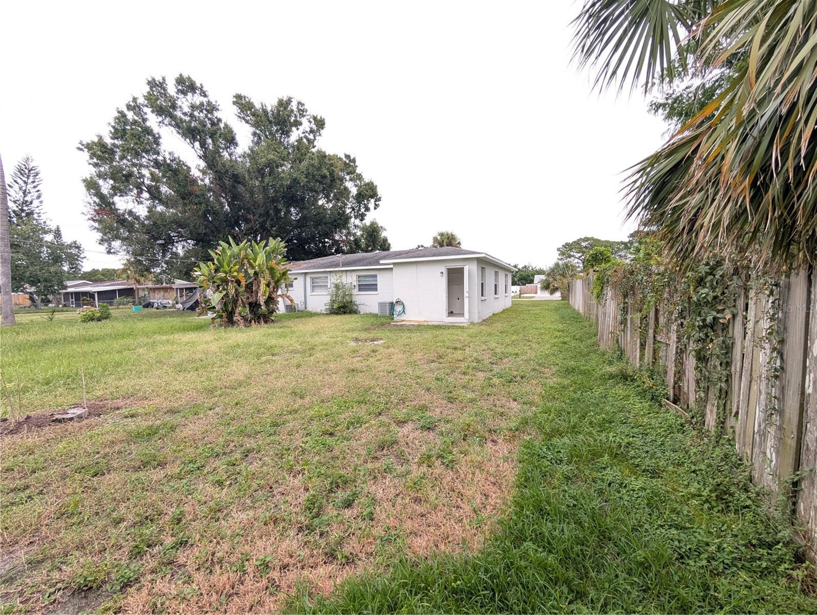 BEACHTON PARK - Residential Lease