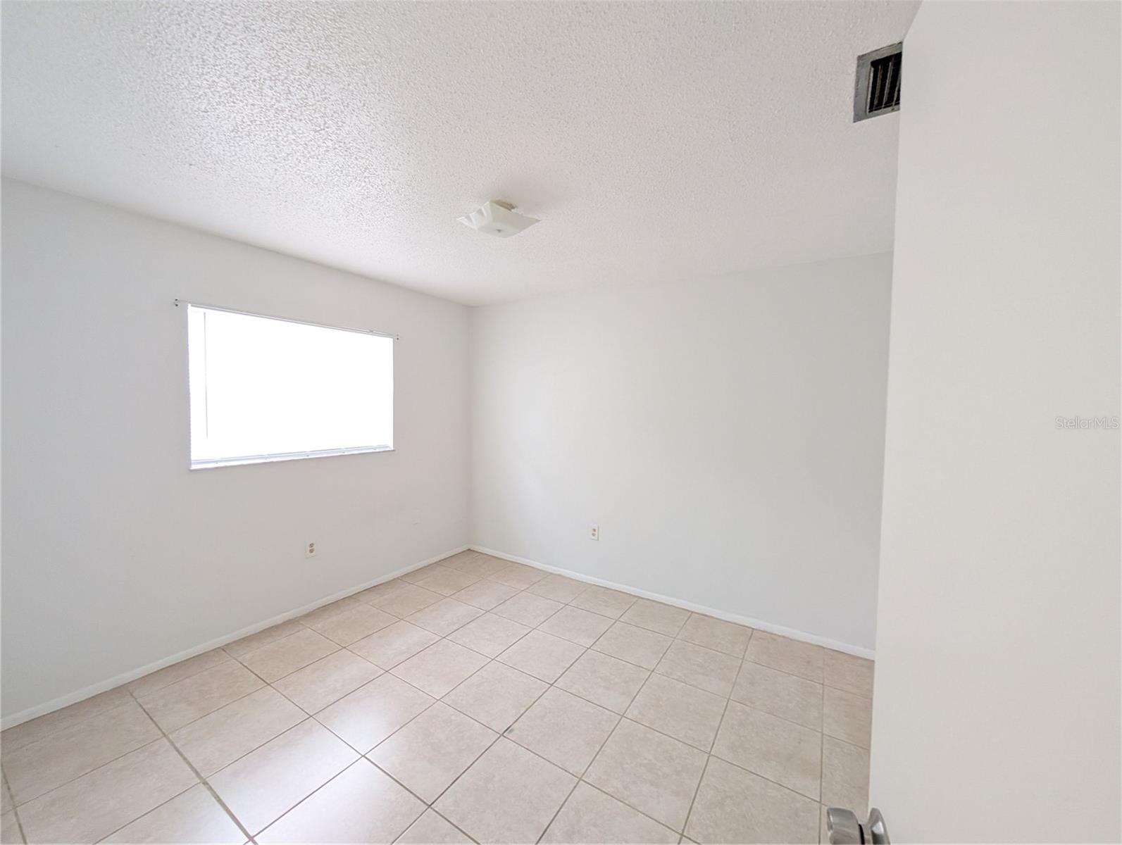 BEACHTON PARK - Residential Lease