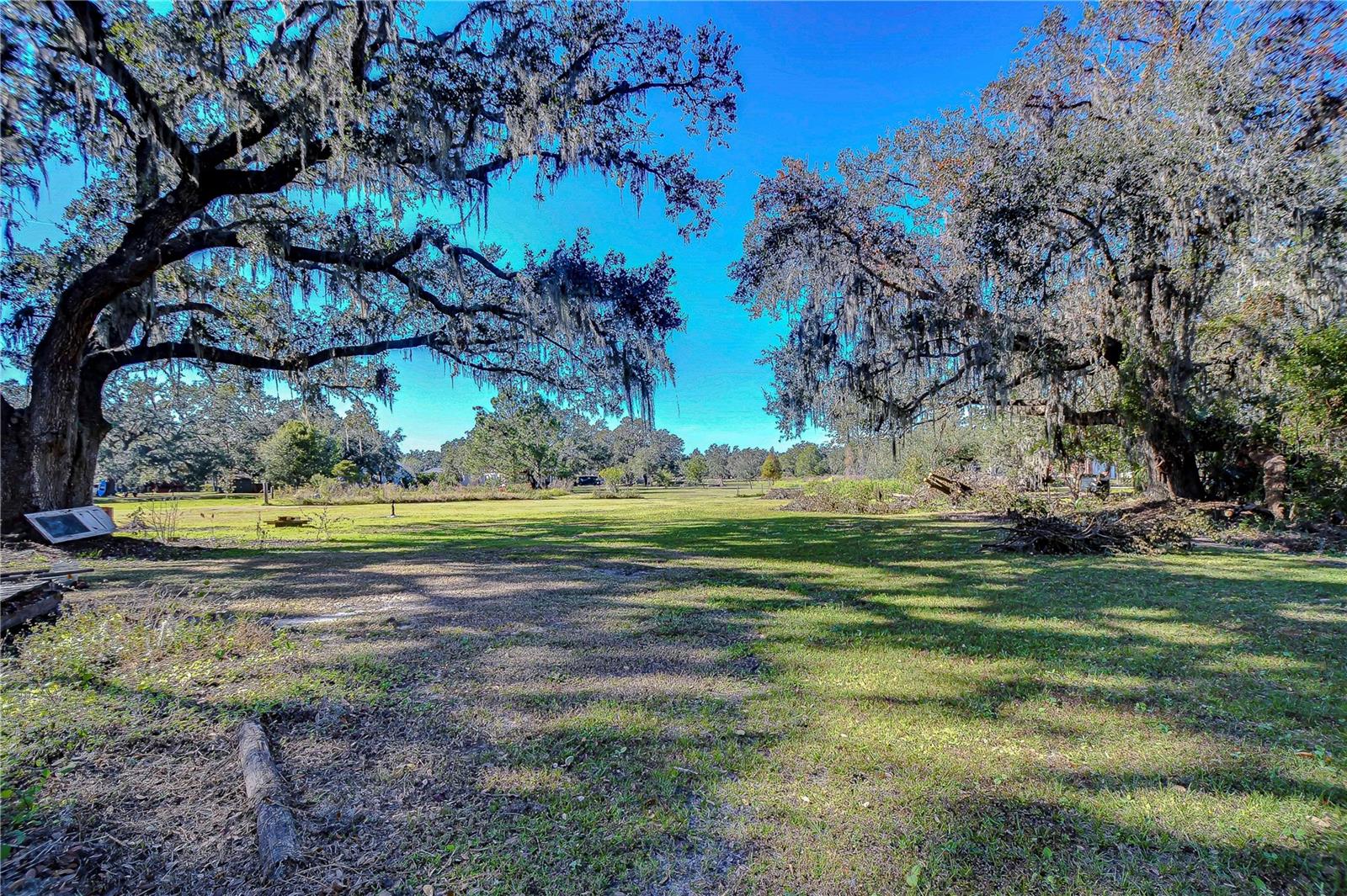 WILLIAM L STALVEY JR ESTATES - Land