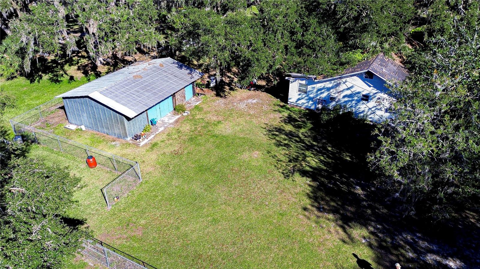 WILLIAM L STALVEY JR ESTATES - Land