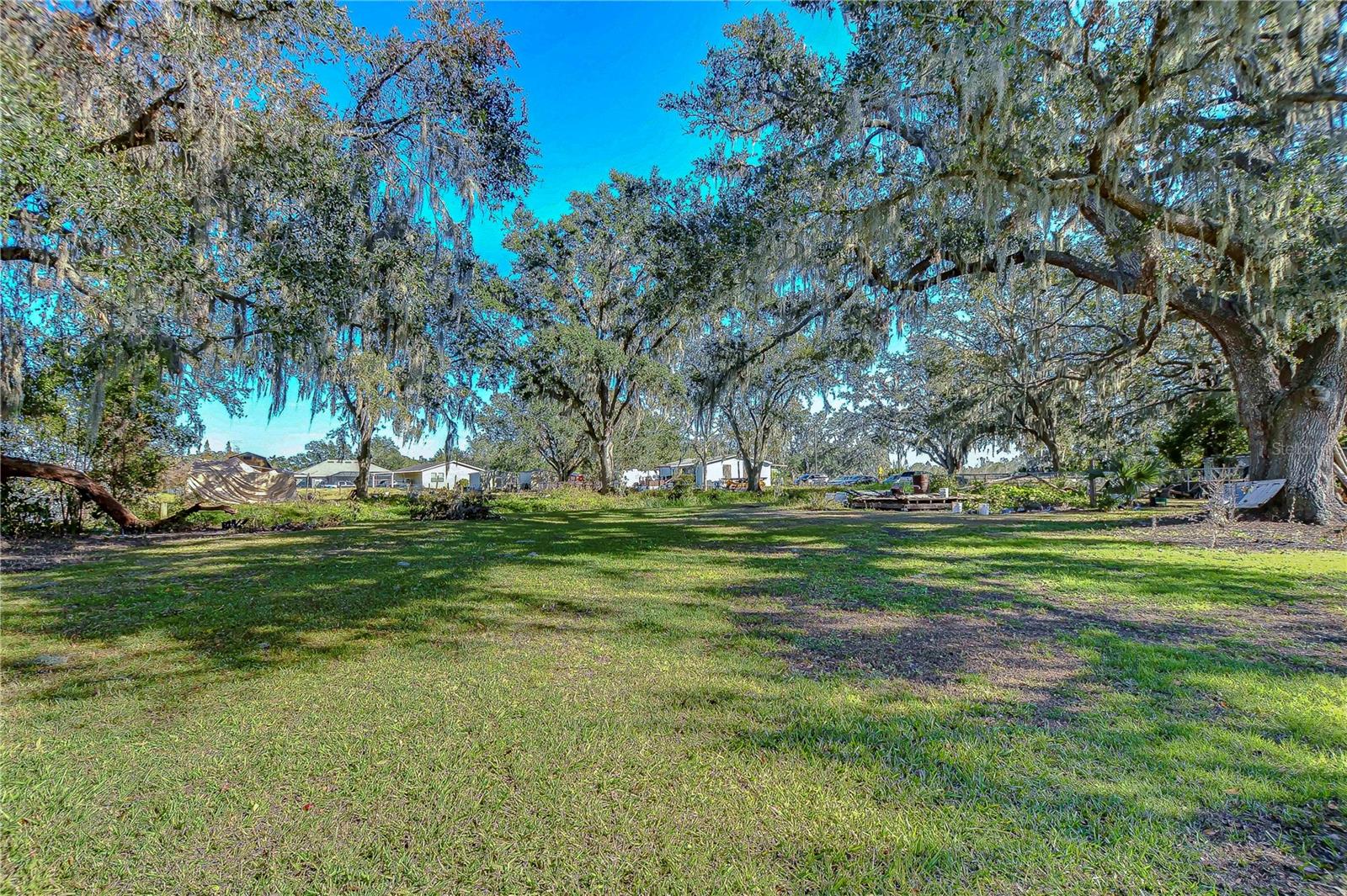 WILLIAM L STALVEY JR ESTATES - Land