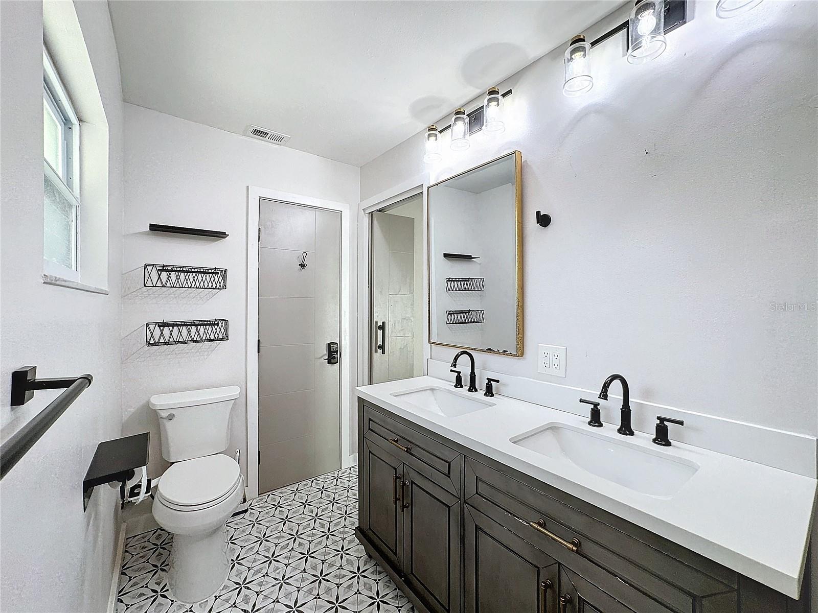 RIDGEWOOD GROVES - Residential