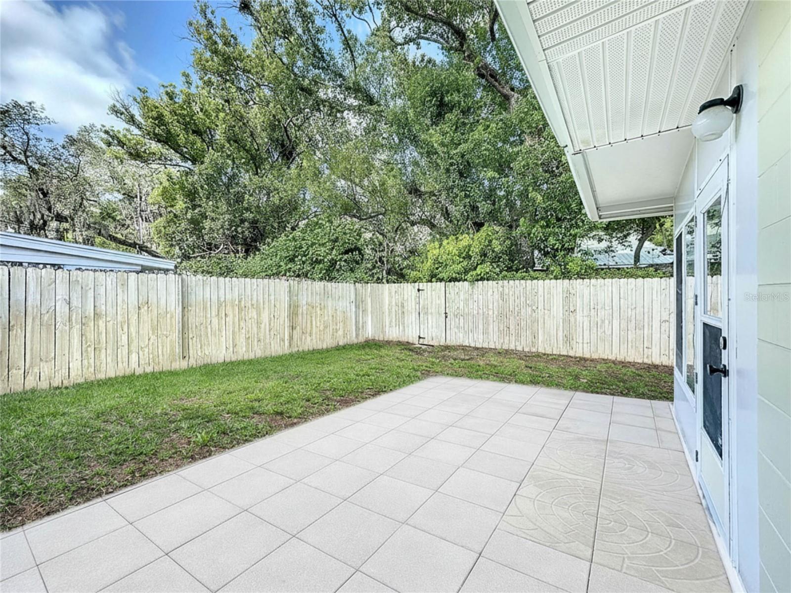 RIDGEWOOD GROVES - Residential