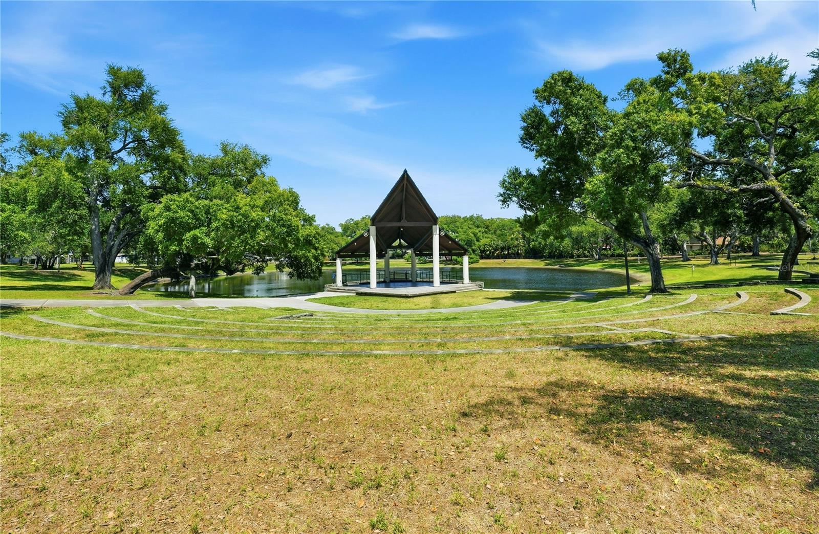 RIDGEWOOD GROVES - Residential