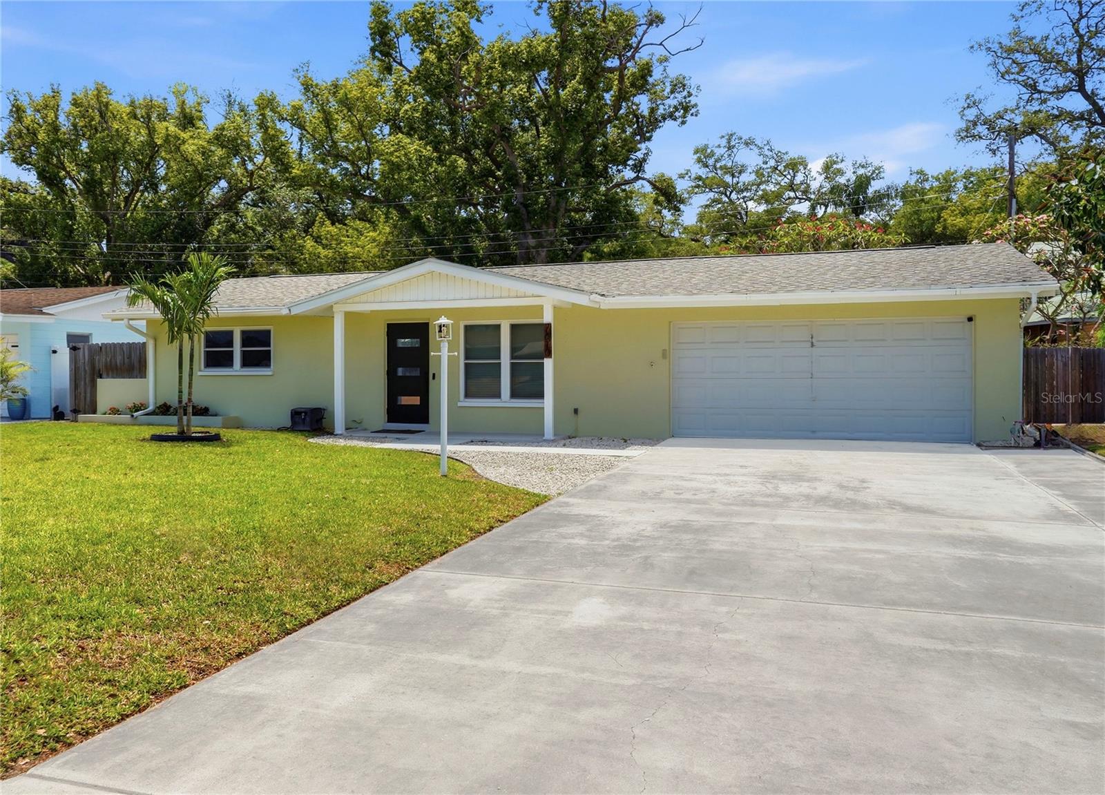RIDGEWOOD GROVES - Residential