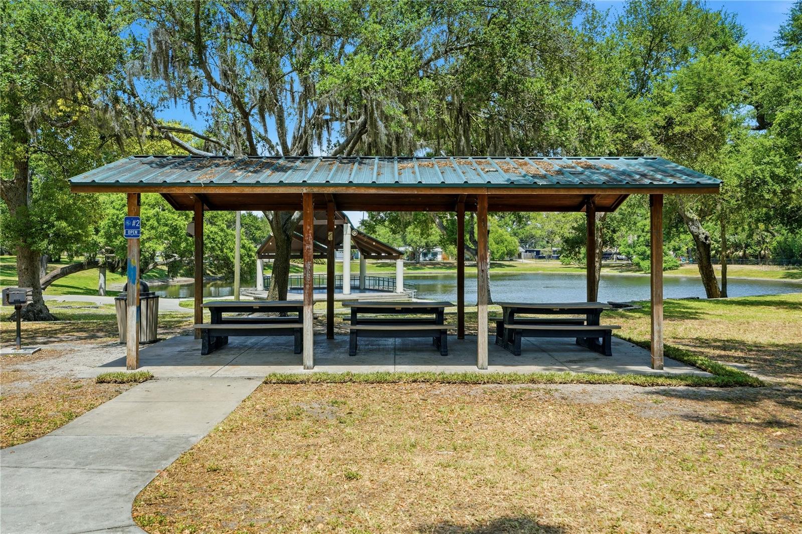 RIDGEWOOD GROVES - Residential