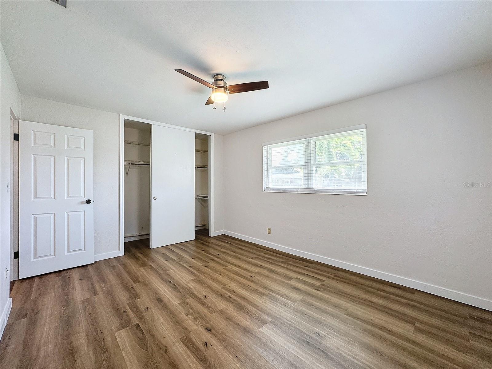 RIDGEWOOD GROVES - Residential