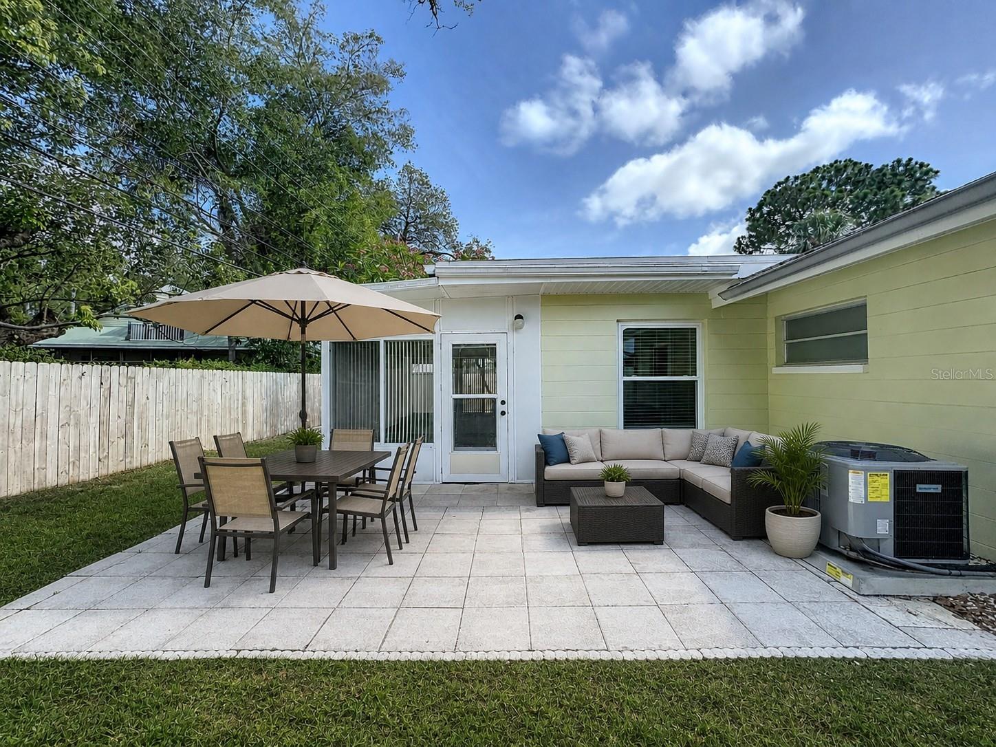 RIDGEWOOD GROVES - Residential