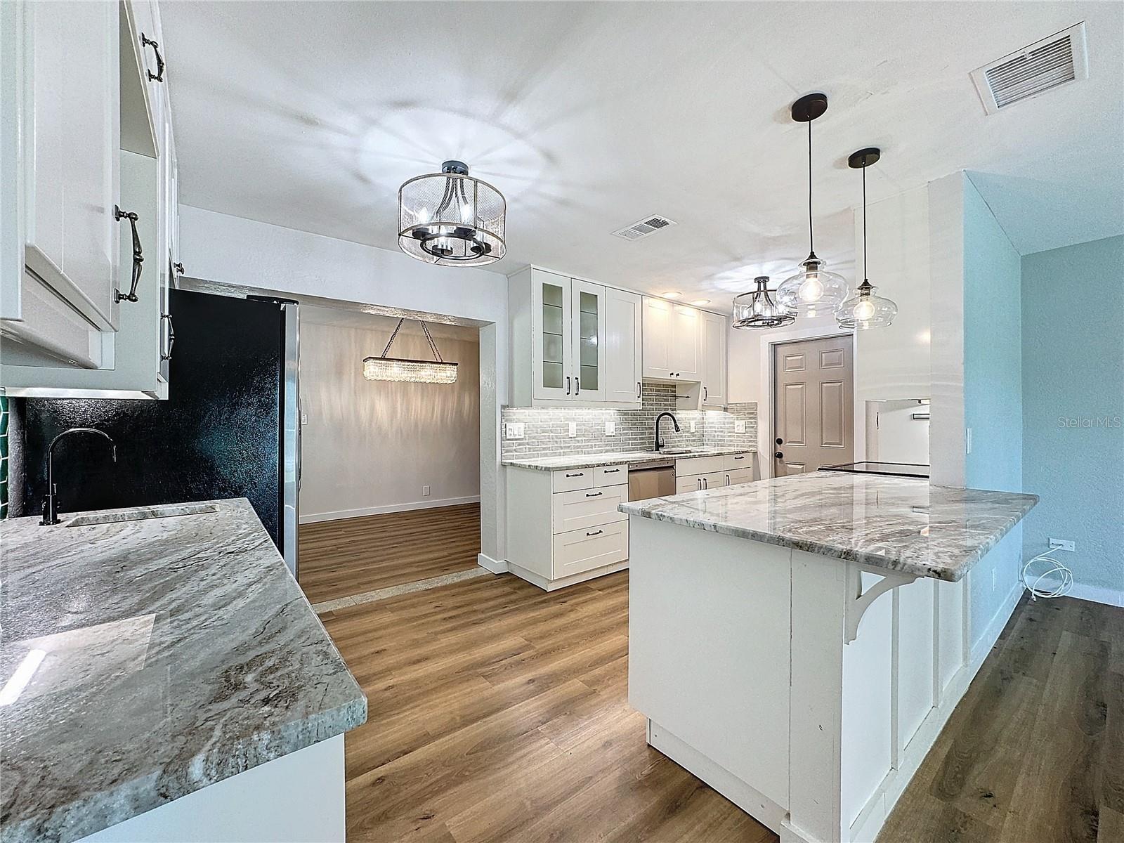 RIDGEWOOD GROVES - Residential