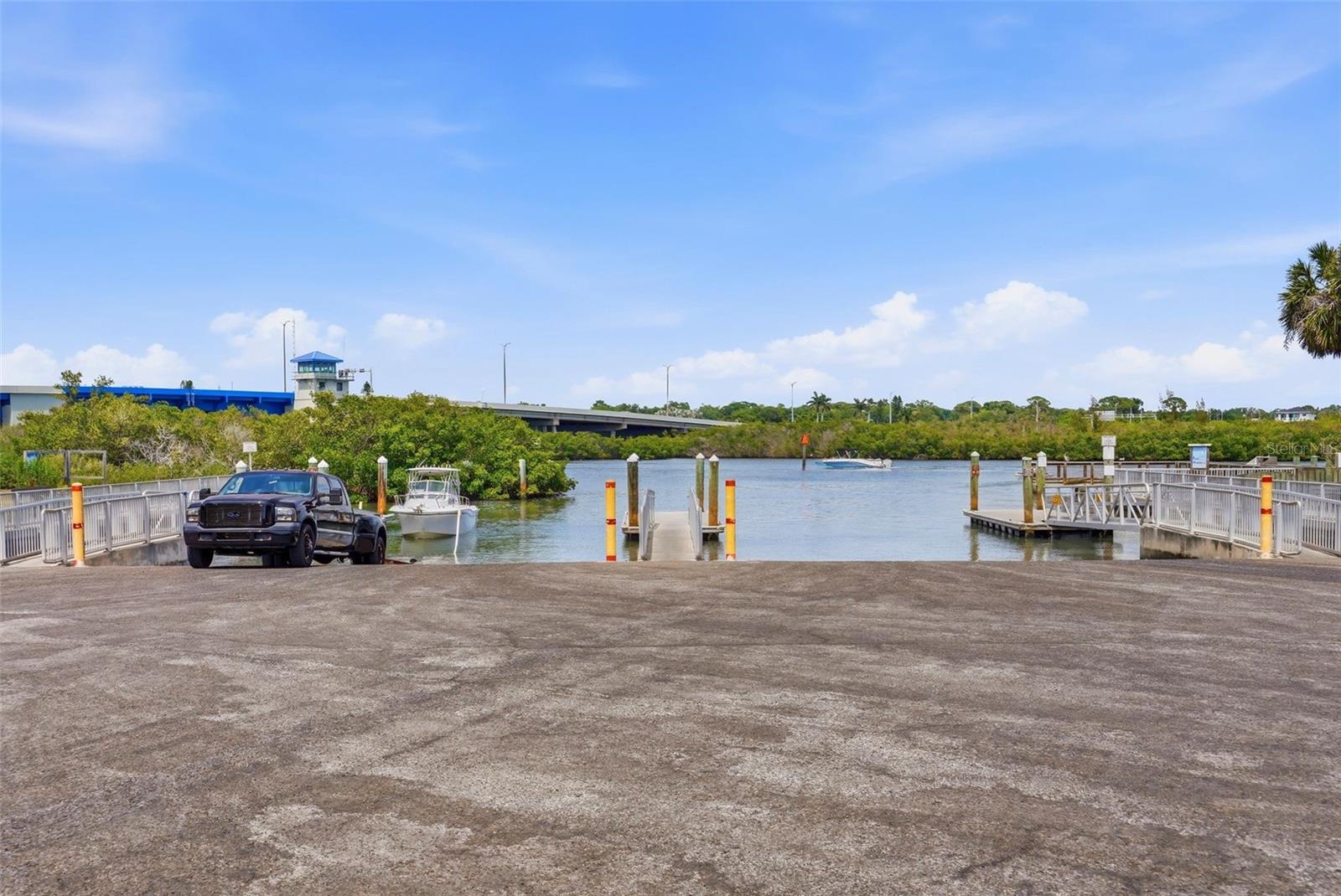 RIDGEWOOD GROVES - Residential