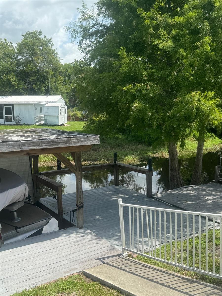LAKE GRIFFIN ISLES UNIT 01 - Residential