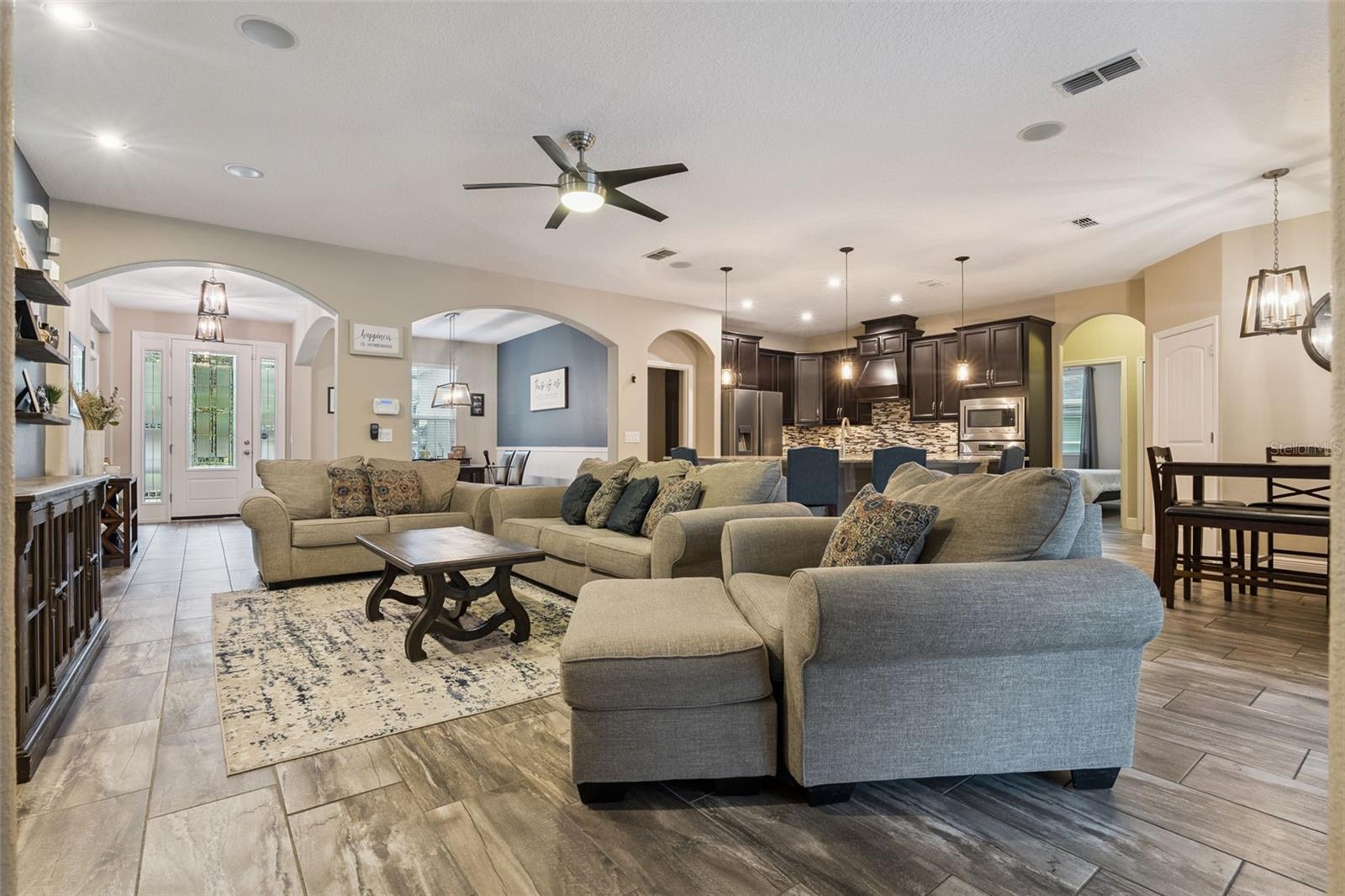 WELLINGTON WOODS - Residential