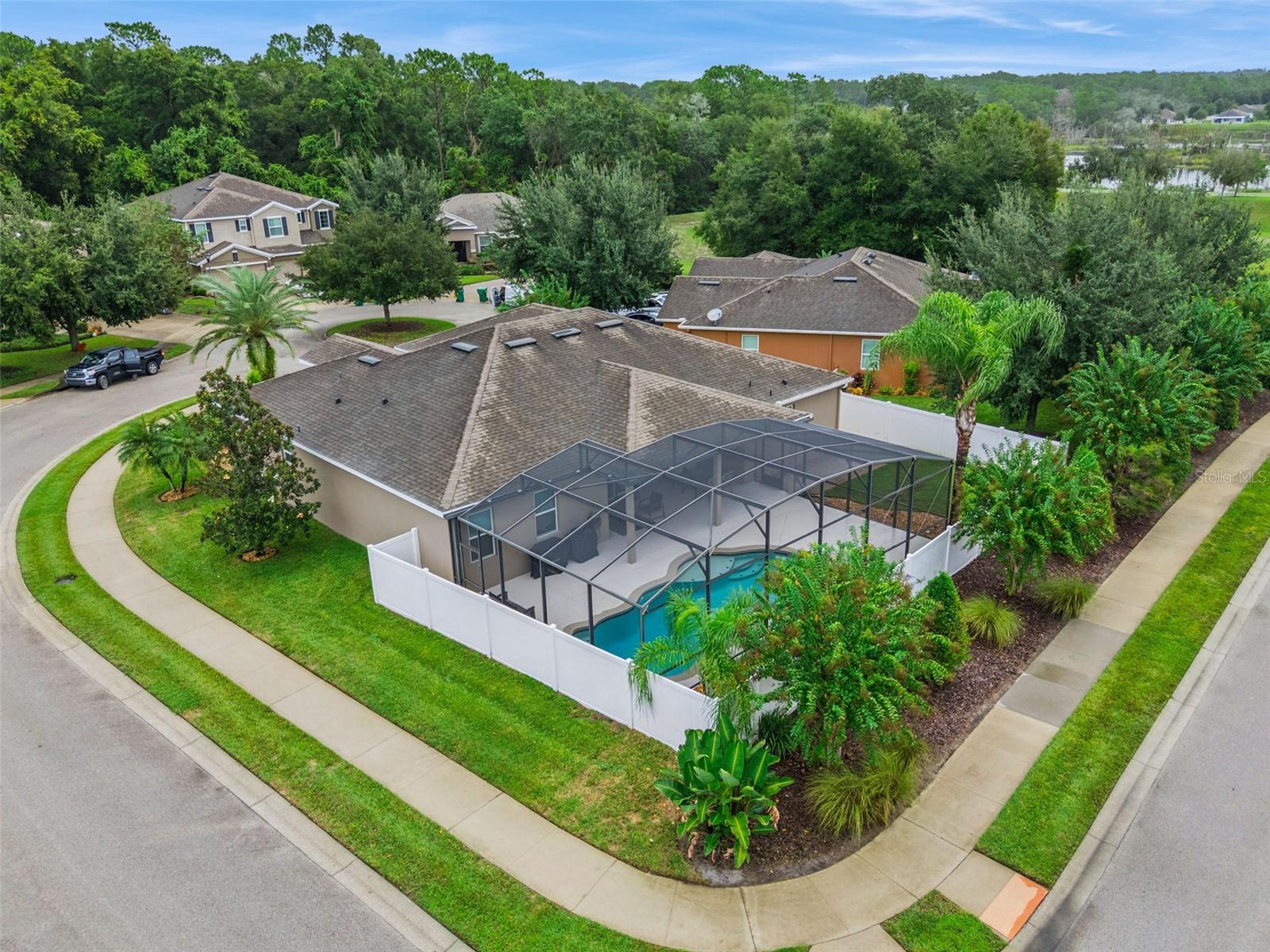 WELLINGTON WOODS - Residential