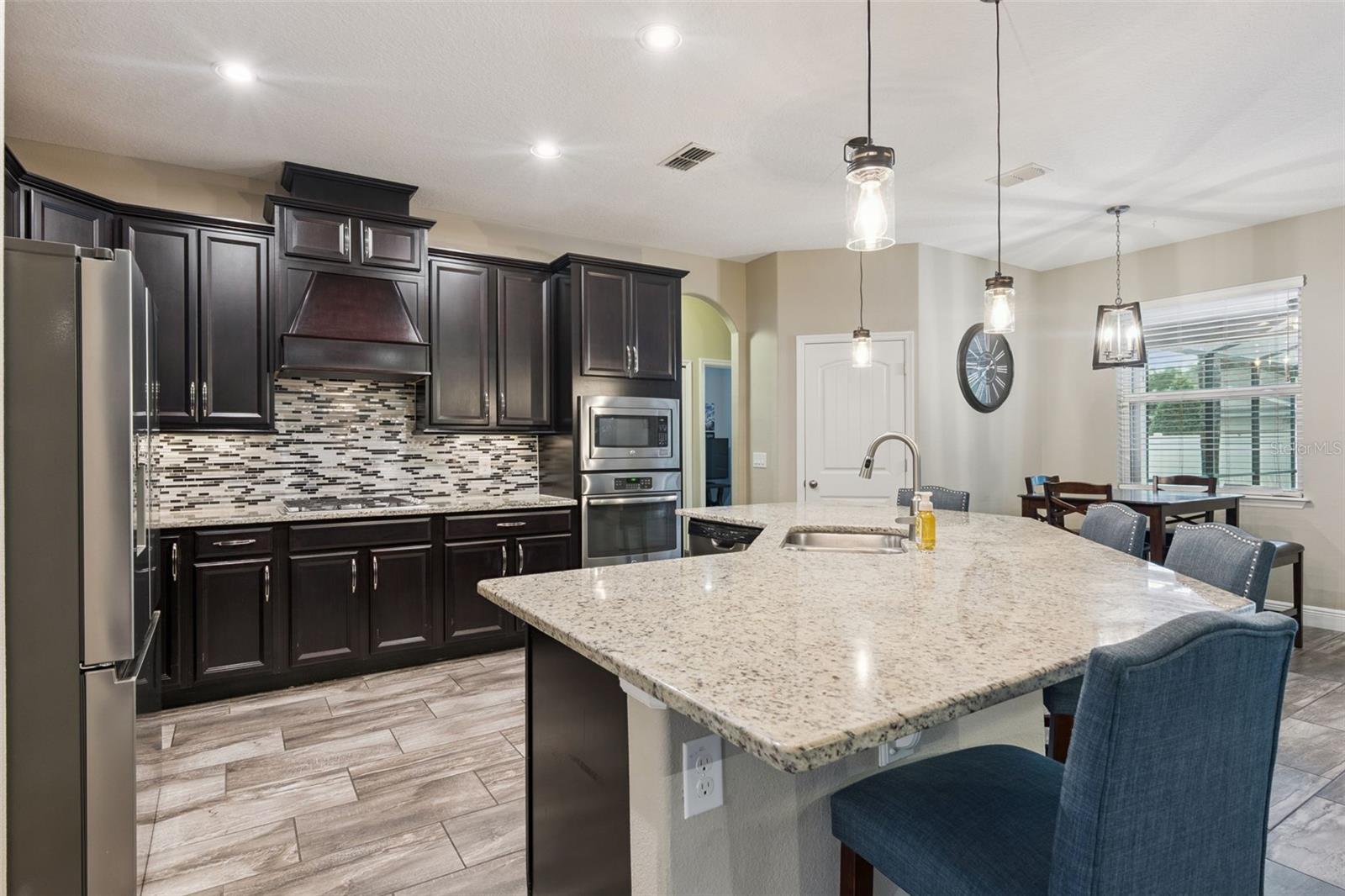 WELLINGTON WOODS - Residential
