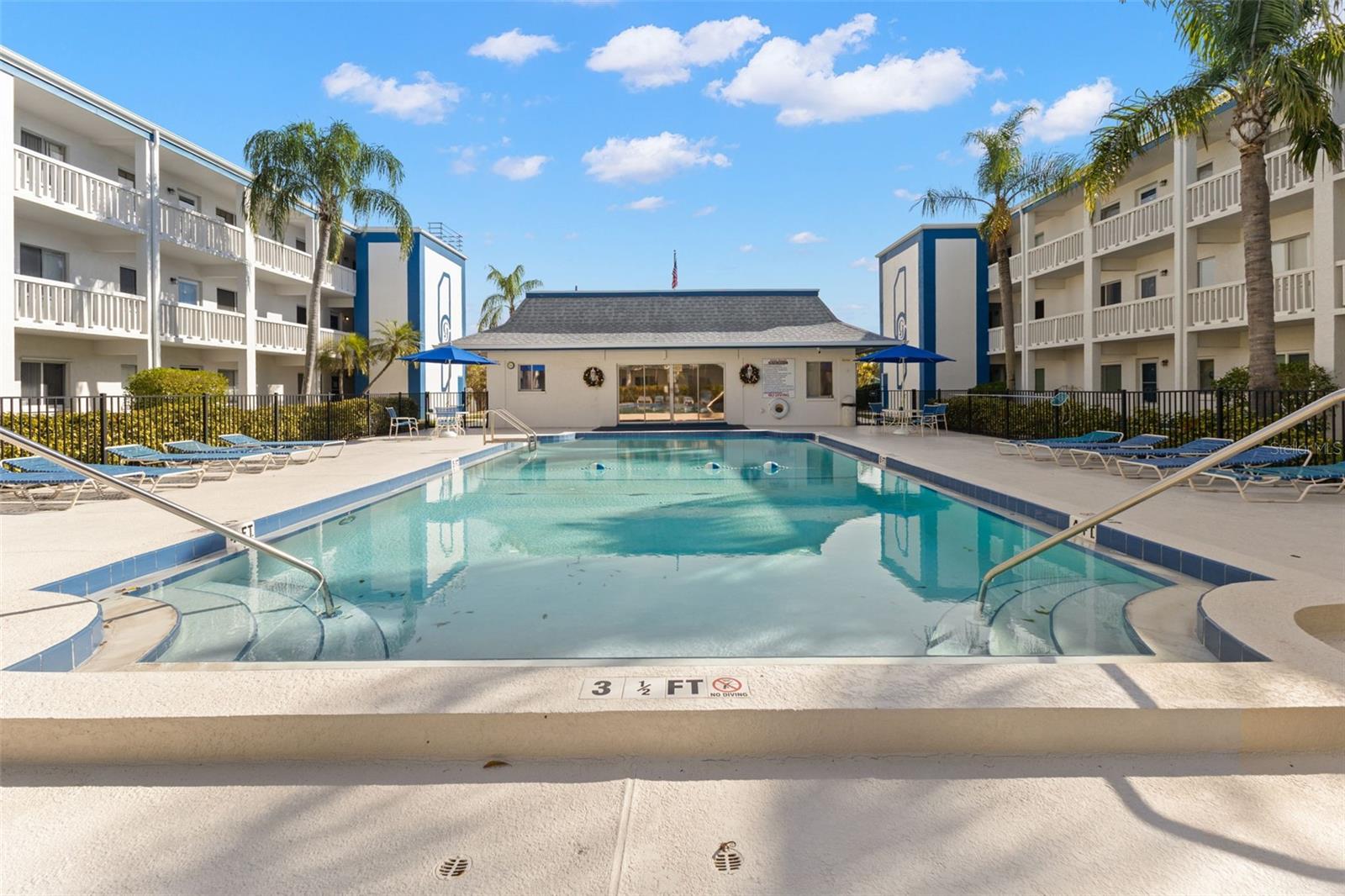 GATEWAY BY THE BAY CONDO - Residential