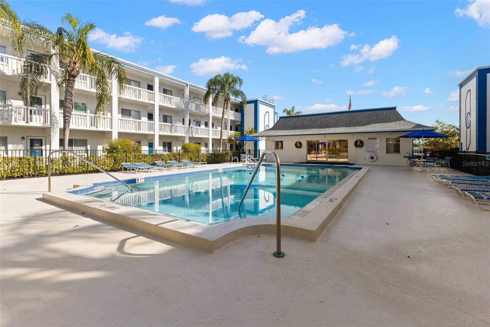 GATEWAY BY THE BAY CONDO - Residential