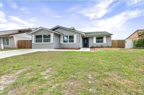 Photo of 16108 Foxfire Drive, Tampa, FL 33618 (MLS # TB8496557)