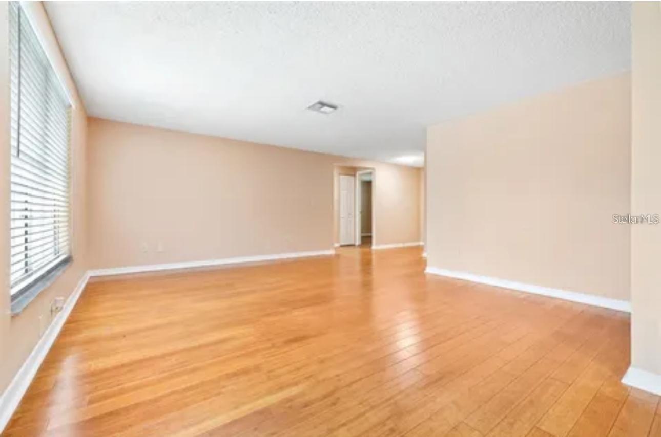 NORTH LAKES - Residential