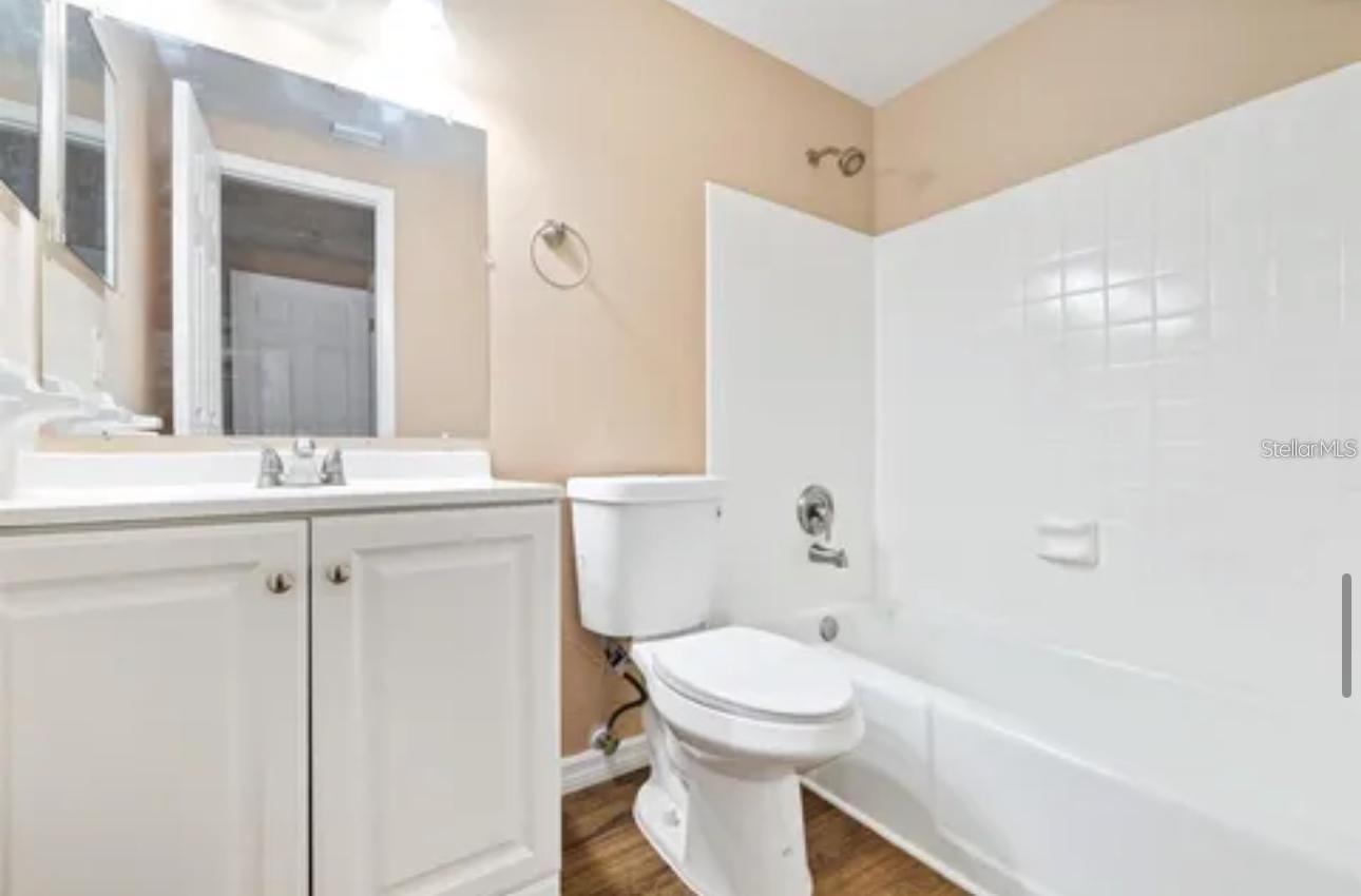 NORTH LAKES - Residential