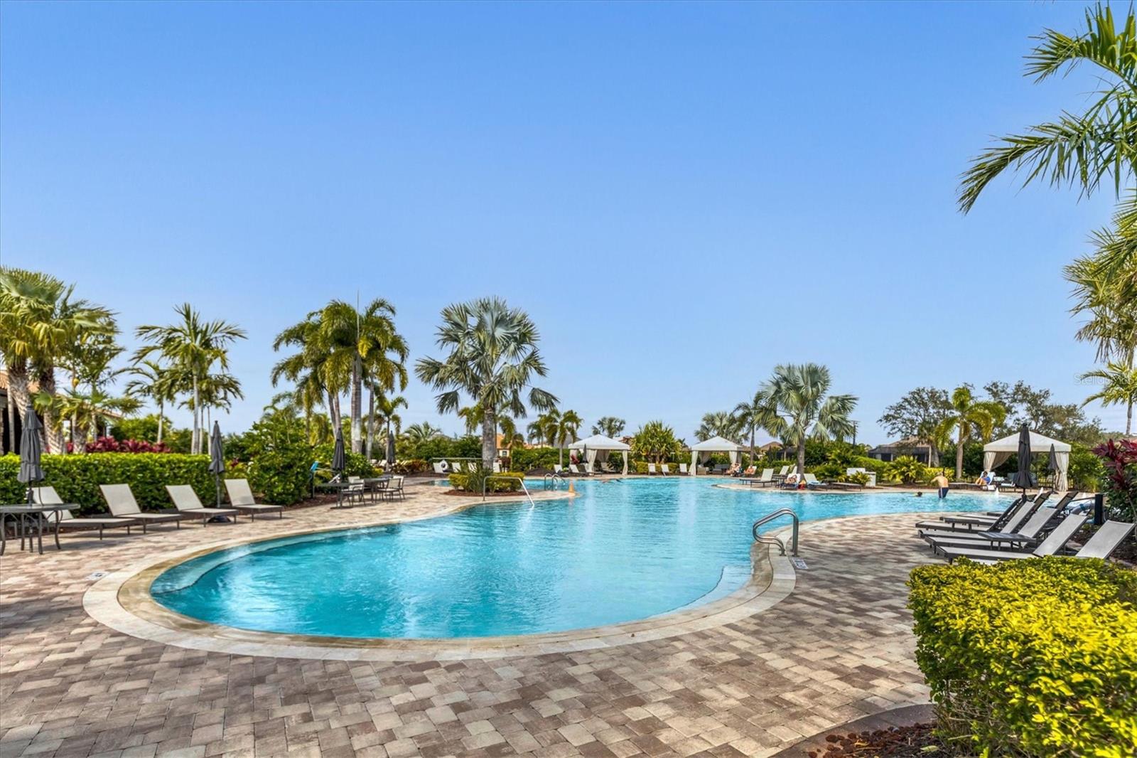 ESPLANADE ON PALMER RANCH - Residential