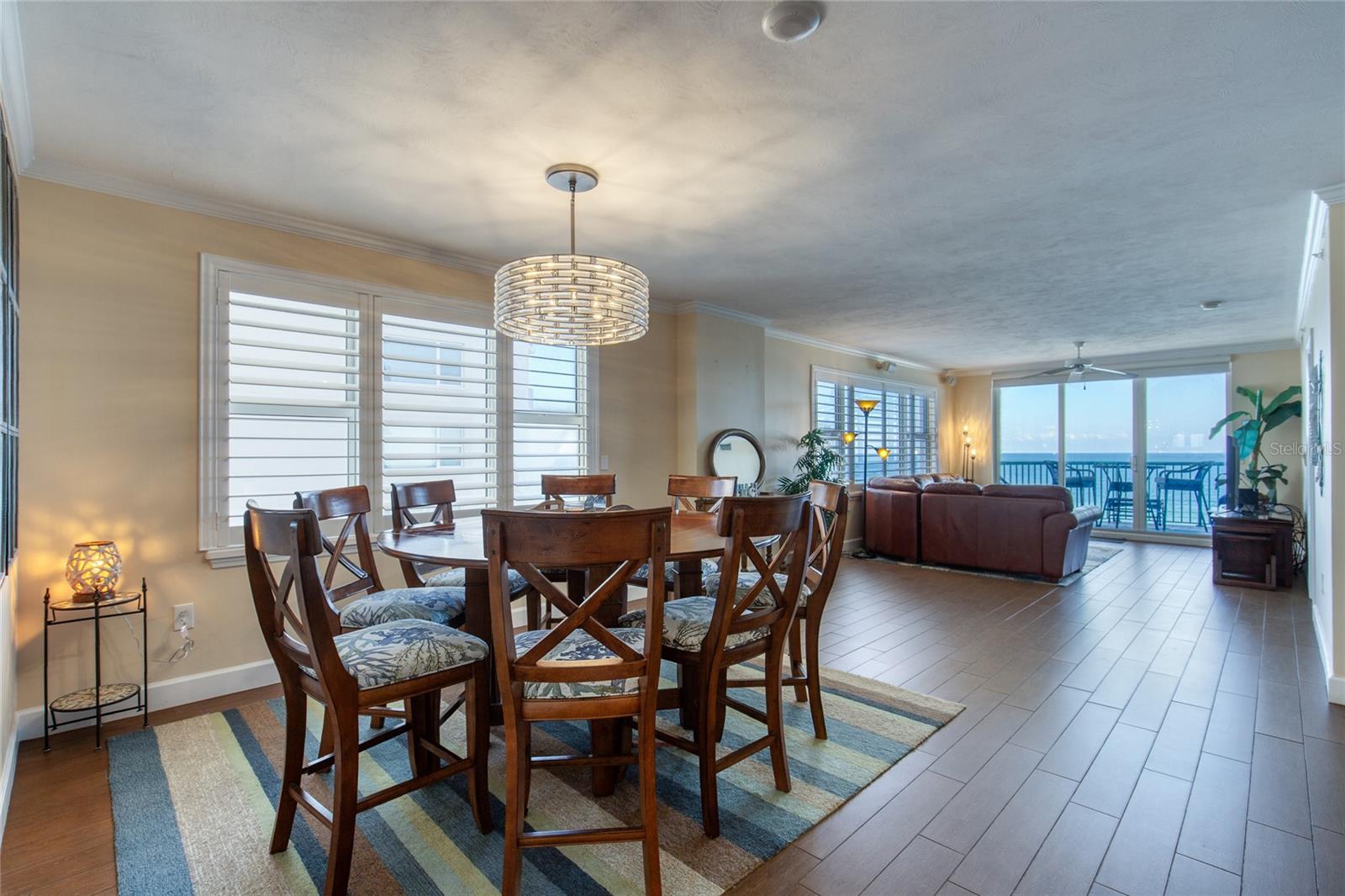 DIMUCCI TWIN TOWERS N & S - Residential